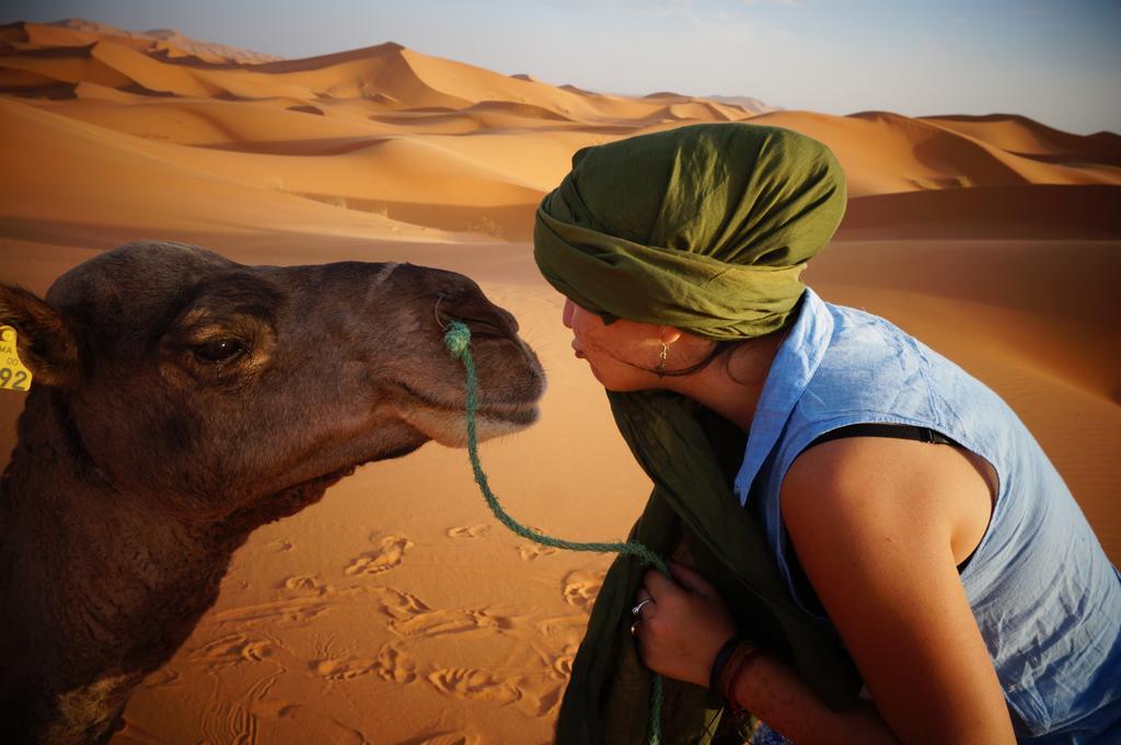 Отель Sahara Camel Tours Camp Мерзуга Номер фото