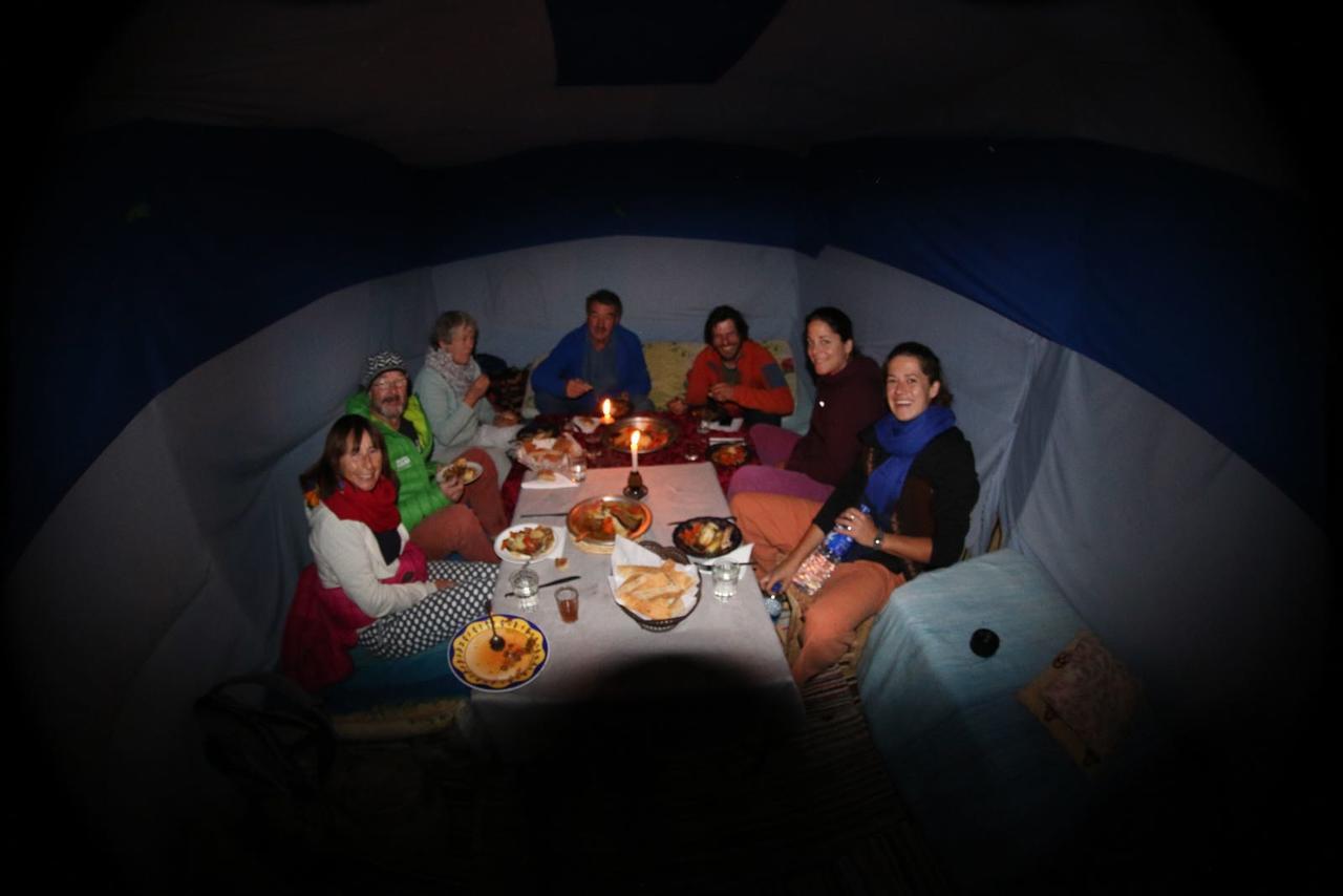 Отель Sahara Camel Tours Camp Мерзуга Экстерьер фото